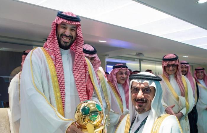 الهلال
      بطلاً
      لـ«كأس
      الملك»