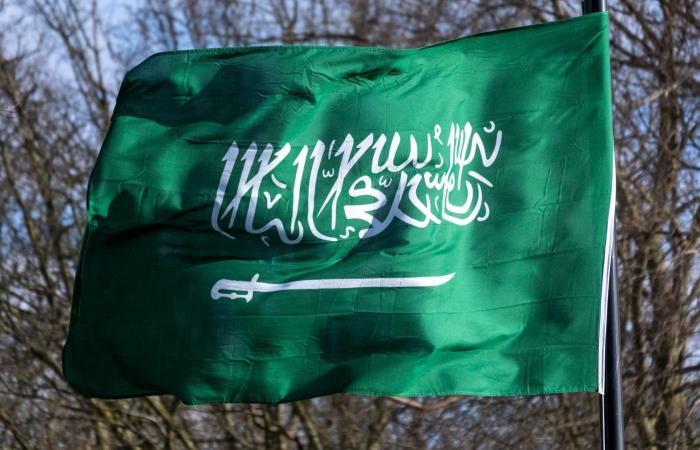 السعودية تحذر من "تقارير إعلامية" تخالف موقفها الداعم لـ"المفاوضات وتجنب التصعيد"