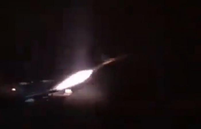 إعلام إيراني ينشر لقطات مهاجمة مدمرات أمريكية.. ما هي؟