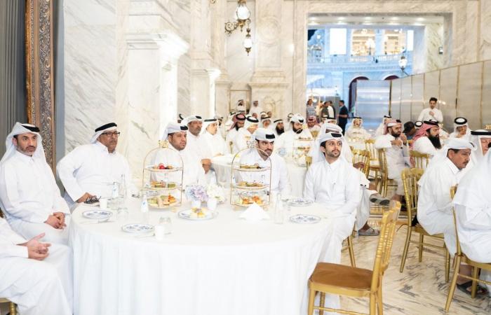 حملة "المناسك" للحج والعمرة تجتمع بـ 100 حاج للتعريف بإجراءات السفر وأداء الفريضة