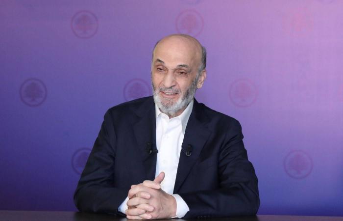 جعجع:
      المفاوضات
      يجب
      تنتهي
      إلى
      وضع
      طبيعي
      ودائم
      على
      الحدود
      لا
      لتهدئات
      مؤقتة