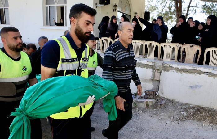 مقتل
      مسعفَين
      وإصابة
      5
      آخرين
      بقصف
      إسرائيلي
      على
      جنوب
      لبنان