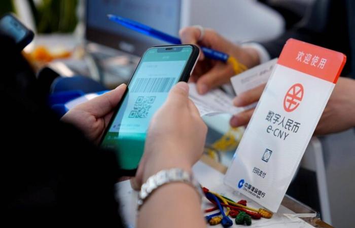 شغفه
      بالطيور
      كلفه
      حياته...
      من
      هو
      «المريض
      صفر»
      في
      تفشي
      «هانتا»
      على
      متن
      السفينة
      السياحية؟