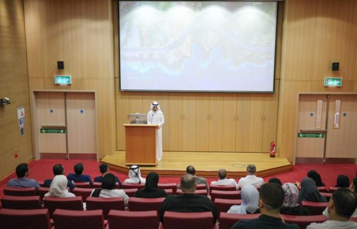 وحدة الخدمات الطبية ببعثة الحج تجتمع مع كوادرها من الأطباء والصيادلة والممرضين والمسعفين