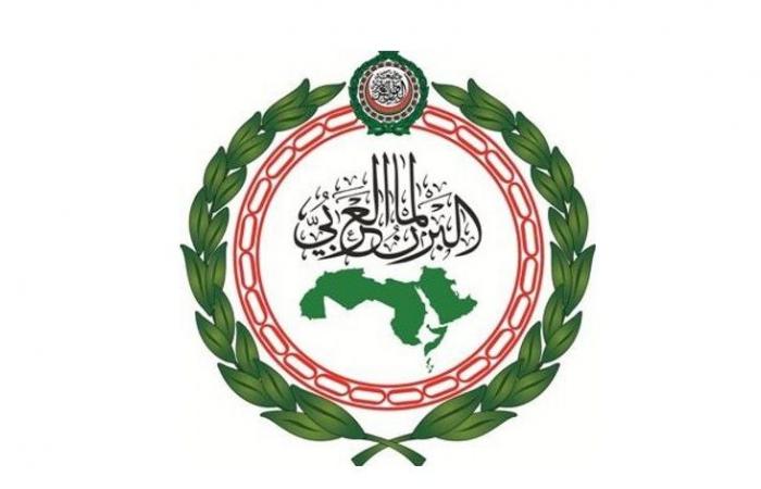 البرلمان العربي يدين استهداف سفينة بضائع تجارية في المياه الإقليمية لدولة قطر