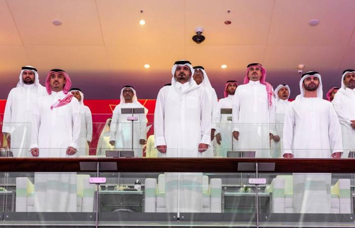 جوعان
      بن
      حمد
      يفتتح
      دورة
      الألعاب
      الخليجية
      الرابعة
      في
      قطر