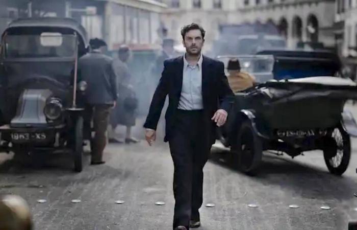 شابة
      بريطانية
      تُجبَر
      على
      بتر
      ساقيها
      بعد
      انحنائهما
      للأعلى