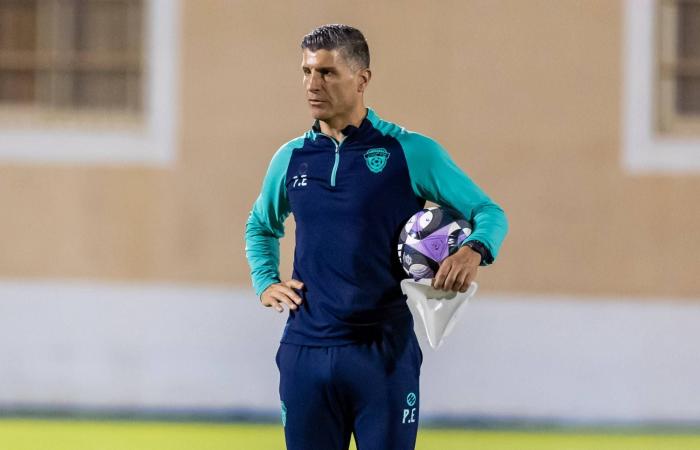 الدوري
      السعودي:
      ضمك
      والرياض
      في
      «مهمة
      بقاء»