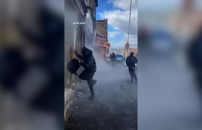 محاولة سطو غريبة.. اقتحام متجر مجوهرات دون سرقة شيء