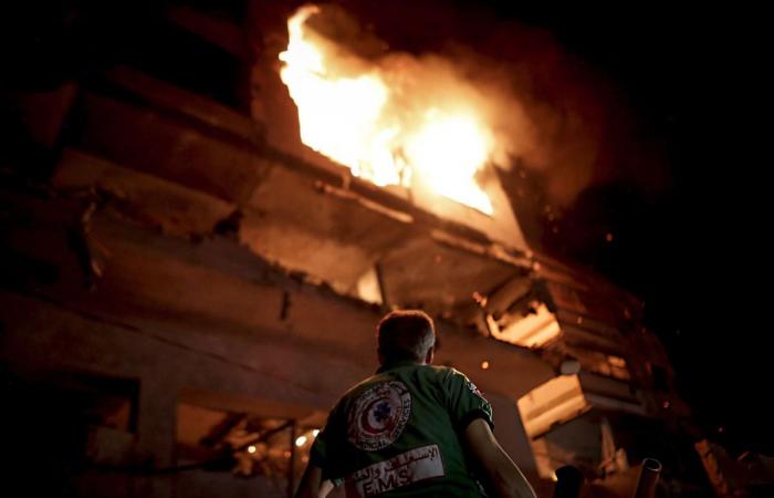  مصادر طبية في غزة: ارتفاع عدد شهداء الغارات الإسرائيلية على شقة سكنية في مدينة غزة إلى 7 وعشرات المصابين