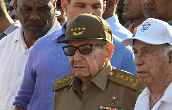 مدير
      «سي
      آي
      إيه»
      إلى
      هافانا
      وسط
      أسوأ
      أزمة
      طاقة