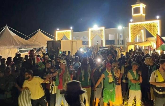 السافنا:
      «الدعم
      السريع»
      في
      حالة
      انهيار...
      والانشقاقات
      مستمرة