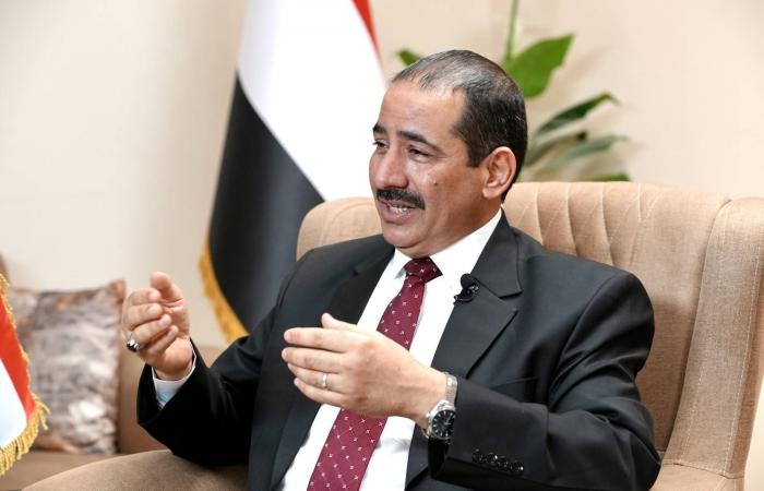 وزير
      الداخلية
      اليمني:
      خلايا
      الاغتيالات
      في
      عدن
      مموّلة
      خارجياً...
      وتسعى
      لإفشال
      الدولة