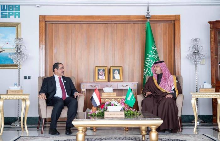 وزير
      الداخلية
      اليمني:
      خلايا
      الاغتيالات
      في
      عدن
      مموّلة
      خارجياً...
      وتسعى
      لإفشال
      الدولة