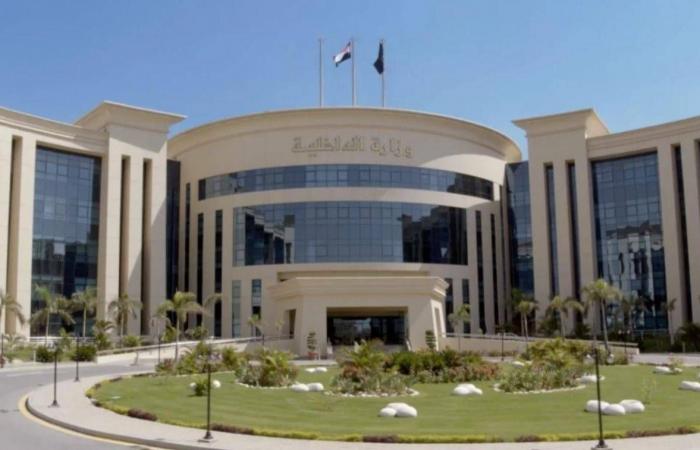 «بلوغر»
      مصرية
      تثير
      جدلاً
      بعد
      حرق
      نفسها
      لحصد
      المشاهدات