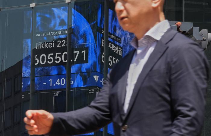 ثالوث
      الحرب
      والتضخم
      والديون
      يقود
      سوق
      السندات
      نحو
      تصحيح
      تاريخي