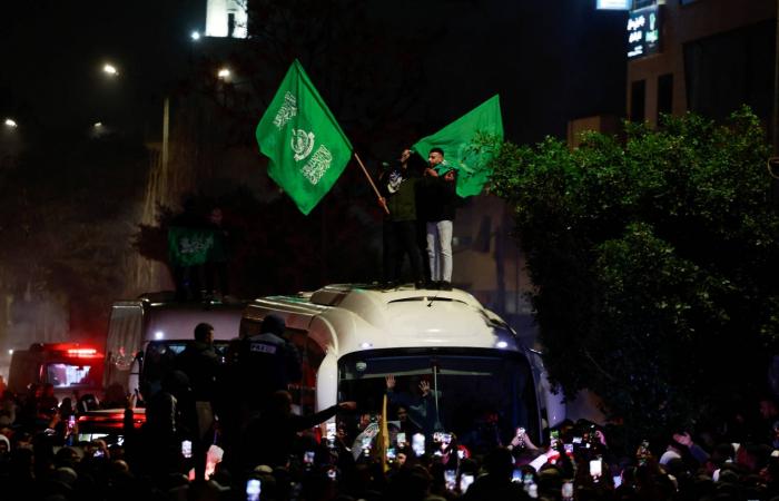 ظاهرة
      «الأوراق
      البيضاء»...
      لماذا
      تعثر
      انتخاب
      قائد
      جديد
      لـ«حماس»؟