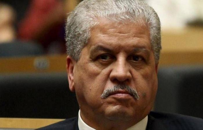 ملف
      «الأموال
      المنهوبة»
      يتصدر
      جهود
      الانفراجة
      بين
      الجزائر
      وفرنسا
