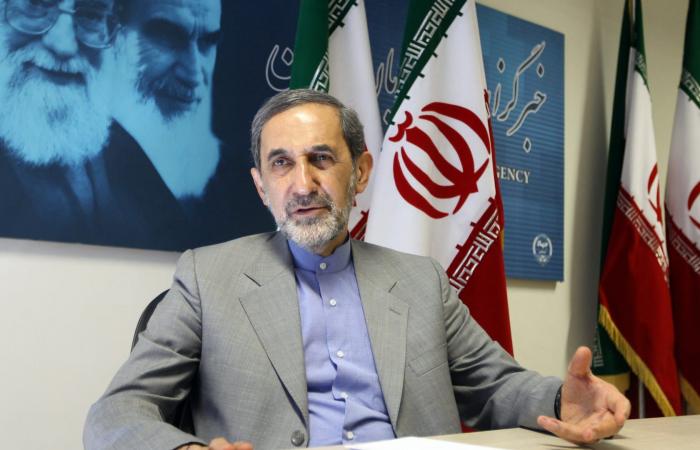 مستشار خامنئي: تهديدات واشنطن لا ترسم خارطة ممرات المنطقة