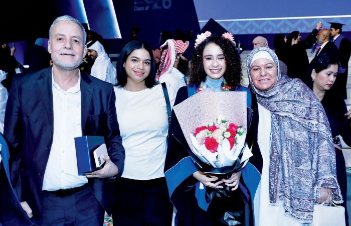 خريجون لـ "الشرق": جامعة الدوحة للعلوم منحتنا الثقة والمهارات لصناعة المستقبل