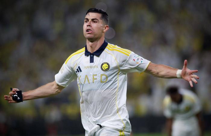 الصحافة
      العالمية
      تواصل
      الاحتفاء
      برونالدو
      بعد
      تتويجه
      التاريخي
      مع
      النصر