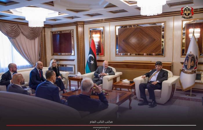بعد
      محاكمة
      الهيشري...
      «الجنائية
      الدولية»
      تُعيد
      للواجهة
      ملف
      الانتهاكات
      بليبيا