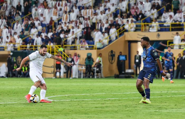 ليلة
      للتاريخ...
      درعية
      «العوجا»
      إلى
      دوري
      الكبار