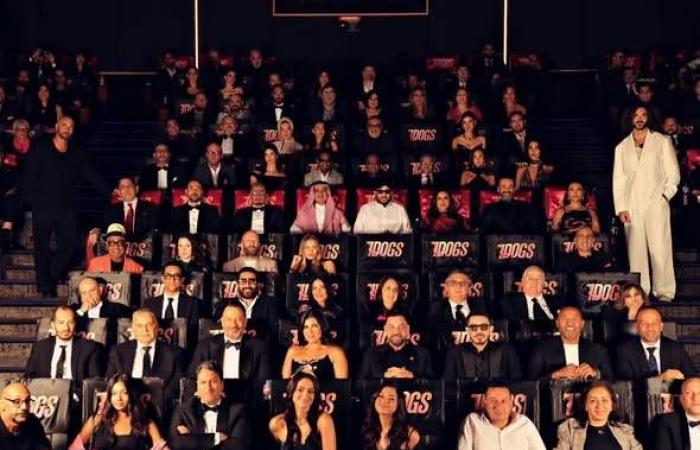 من
      داخل
      المتحف
      البريطاني...
      زاهي
      حواس
      يدعو
      لاسترداد
      «حجر
      رشيد»