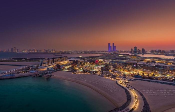 ريكسوس بريميوم جزيرة قطيفان الشمالية وأزور بيتش الدوحة وحديقة مريال المائية تجمع العائلات في احتفالات عيد الأضحى المبارك
