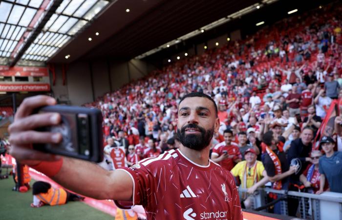 ليفربول
      يتعادل
      مع
      برينتفورد...
      وصلاح
      يقوم
      بسجدته
      الأخيرة
      في
      «أنفيلد»