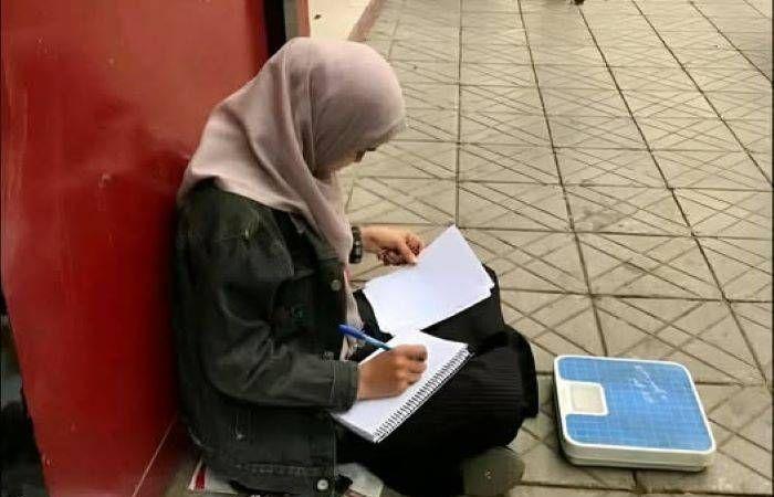 أطفال
      صنعاء
      يستقبلون
      العيد
      بأحلام
      مؤجلة
      وابتسامات
      تقاوم
      الحرب