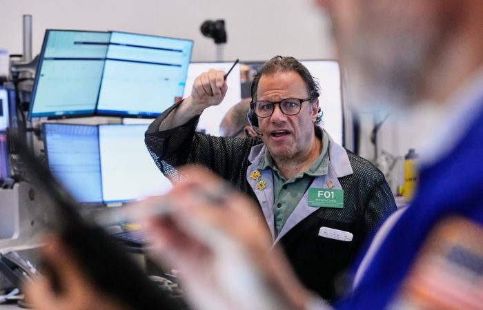 الضربات
      الأميركية
      في
      إيران
      تقفز
      بخام
      برنت
      2
      %