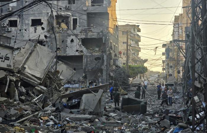 إسرائيل تصدر أكبر تحذير لإخلاء مدينة صور ومخيماتها في جنوب لبنان