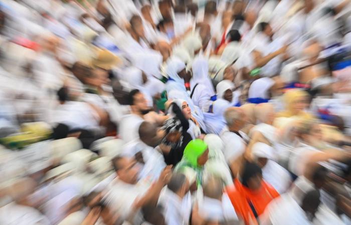 وزير
      الداخلية
      السعودي:
      القيادة
      حريصة
      على
      أداء
      الحجاج
      مناسكهم
      بيسر