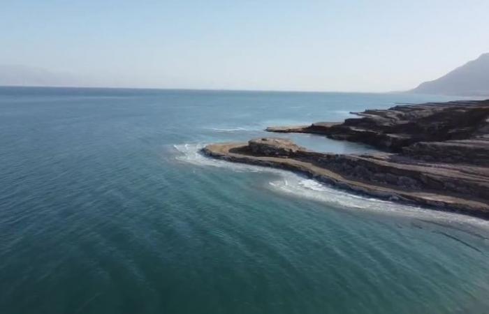 احتضار البحر الميت..هل يمكن إنقاذ البقعة الأكثر انخفاضًا على الأرض؟