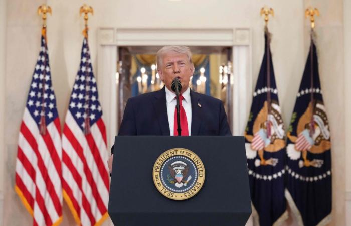 الرئيس الأمريكي يطالب بفتح مضيق هرمز أمام حركة الملاحة دون قيود أو رسوم