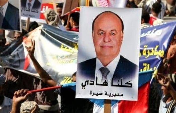 عيد
      ثقيل
      عاشه
      النازحون
      في
      مناطق
      سيطرة
      الحوثيين