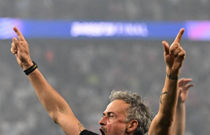 إنريكي
      بعد
      اللقب
      الأوروبي
      الثاني:
      لا
      أهتم
      بلقب
      أسطورة!