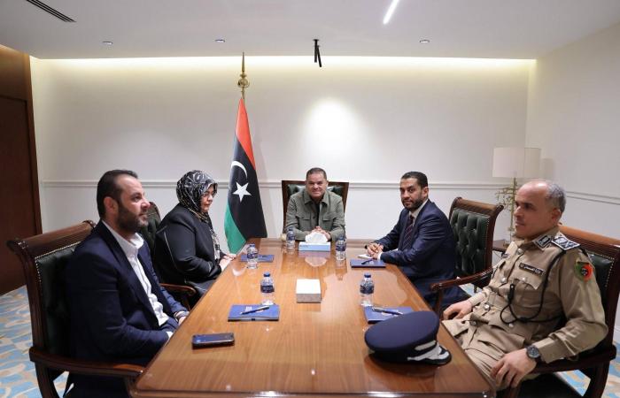 هل
      تقف
      الحسابات
      السياسية
      وراء
      «إفراجات
      العيد»
      من
      السجون
      الليبية