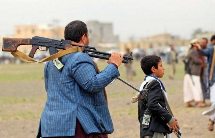 دماء
      العيد...
      العنف
      يكشف
      فشل
      الحوثيين
      في
      تطبيع
      المجتمع