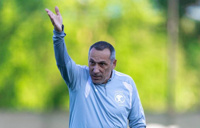 مونديال
      2026:
      لماذا
      استُبعد
      صالح
      أبو
      الشامات
      من
      القائمة
      النهائية
      السعودية؟