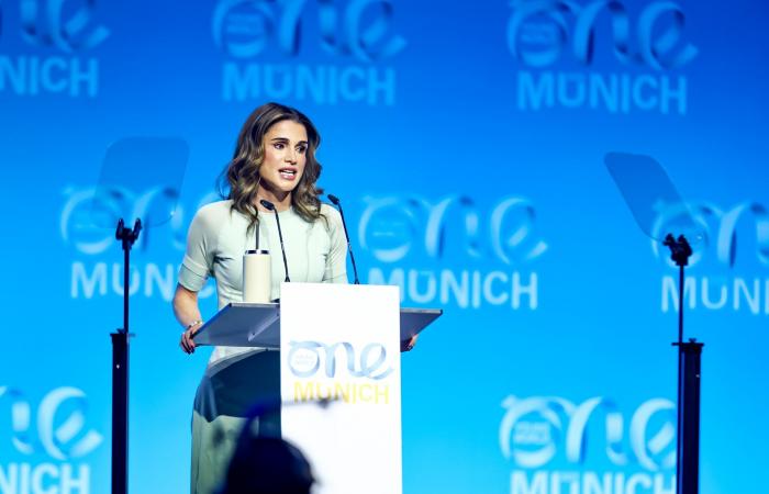 كيف يتم اختيار أزياء الملكة رانيا؟ خبيرة بروتوكول تكشف الكواليس