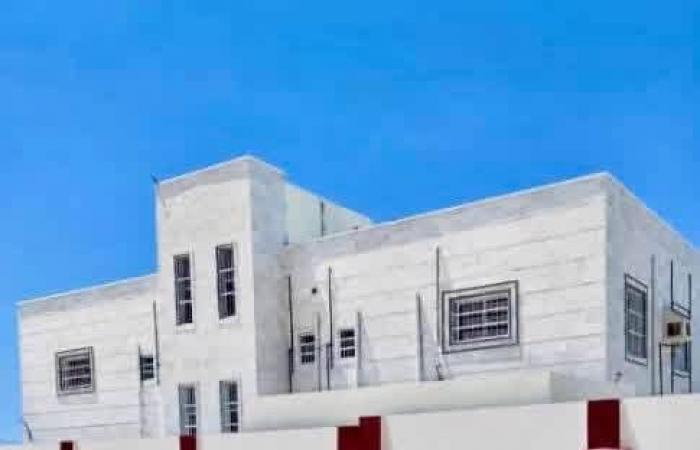 الحكومة
      اليمنية
      تحسم
      الجدل
      حول
      دار
      إيواء
      المعنفات
      بحضرموت