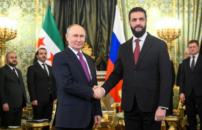 روسيا
      تعيد
      ترتيب
      وجودها
      العسكري
      طويل
      المدى
      في
      سوريا
