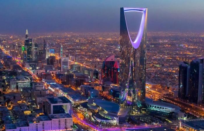 الدوام 4 ساعات في أكثر من 50 جهة حكومية بالرياض 