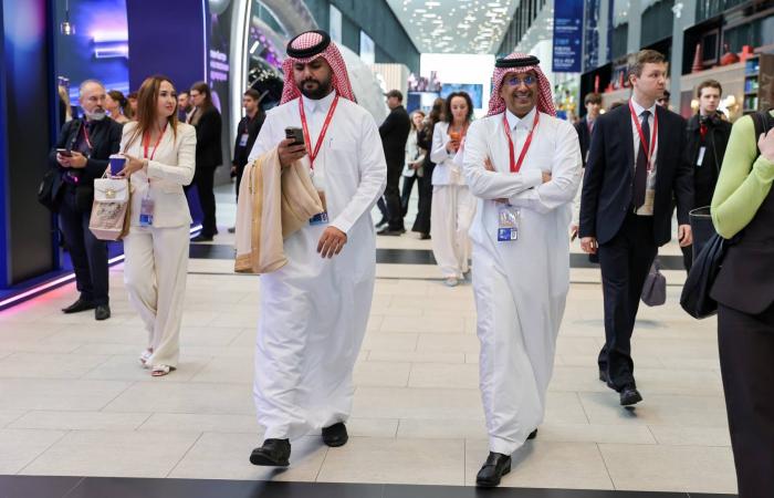 السعودية
      تستعرض
      منجزات
      «رؤية
      2030»
      في
      منتدى
      سان
      بطرسبورغ
      الدولي