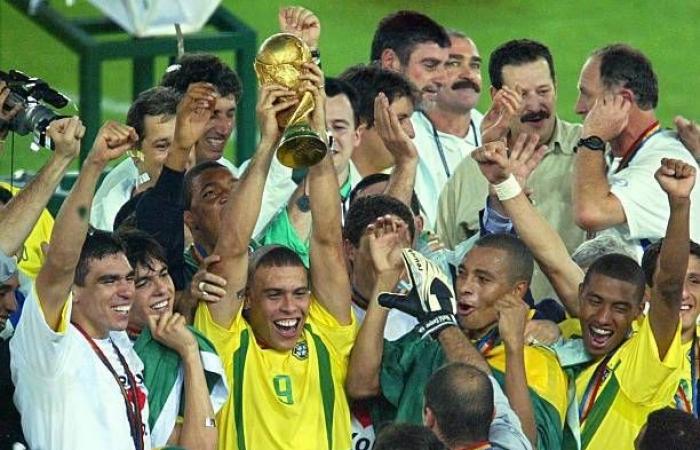 بعد
      100
      عام
      من
      بدء
      المونديال...
      التاريخ
      حدد
      5
      منتخبات
      سيفوز
      أحدها
      بكأس
      العالم