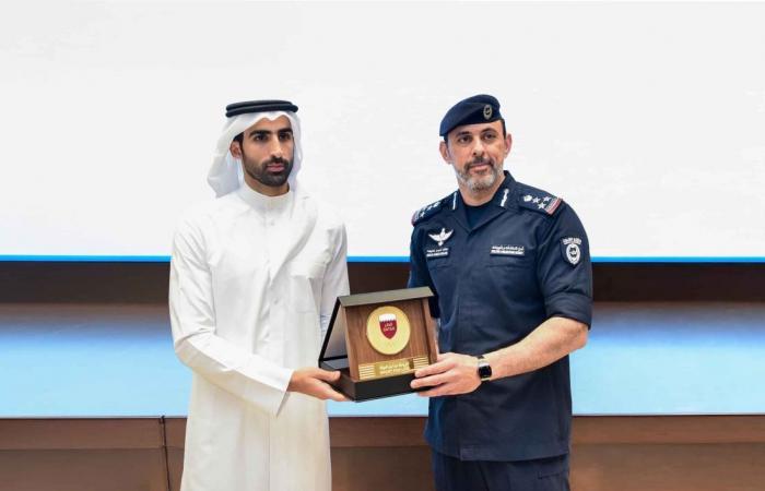 تكريم المشاركين في تأمين دورة الألعاب الخليجية الرابعة بالدوحة
