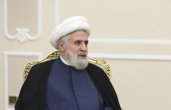 قاسم
      يضبط
      إيقاعه
      على
      توقيت
      إيران
      وأجندتها
      السياسية