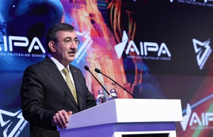 نائب الرئيس التركي: الذكاء الصناعي قضية تنموية مرتبطة بالاستقلال الوطني